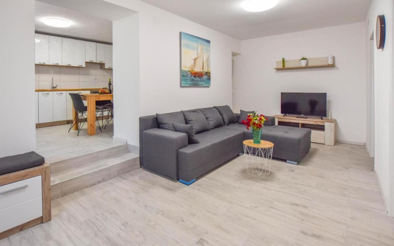 Suite Apartment Toni Poljana  Bagian luar foto