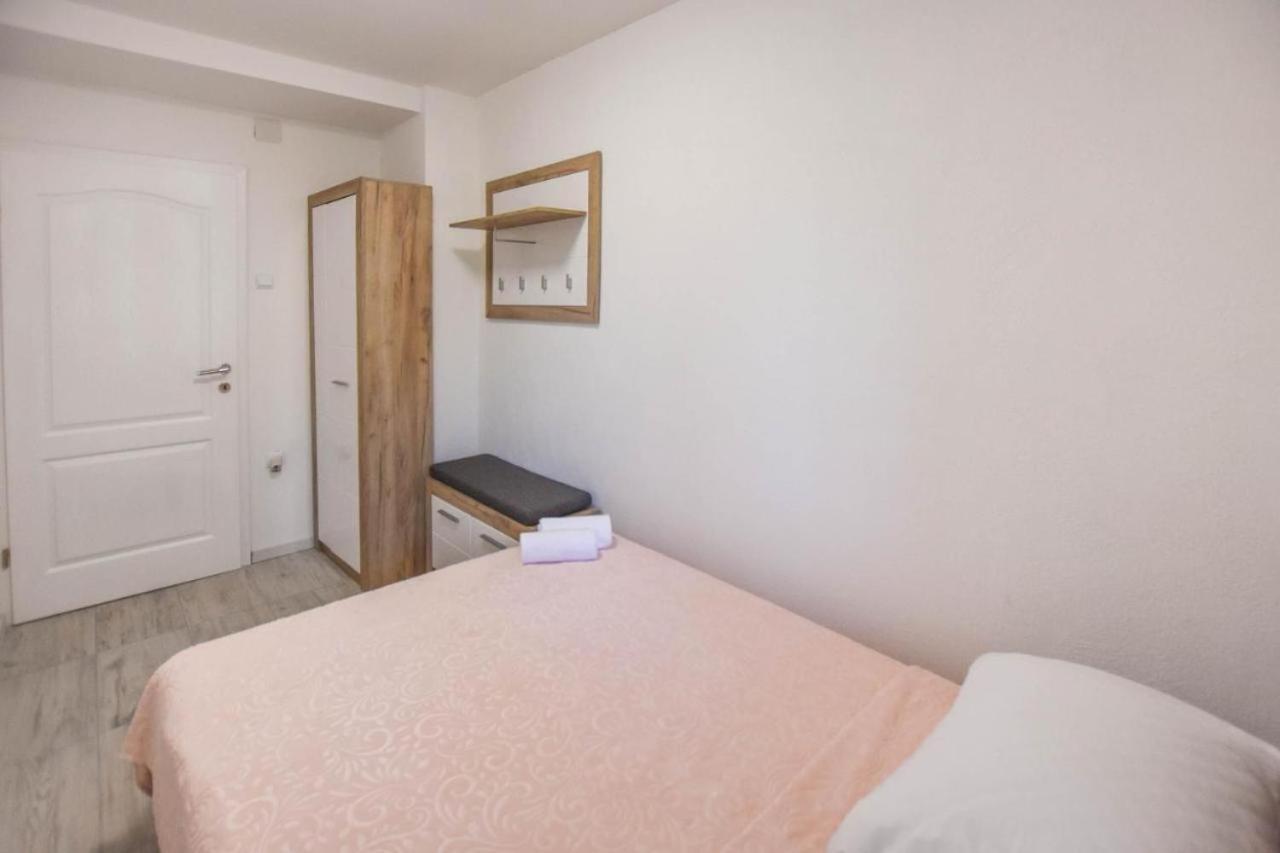 Suite Apartment Toni Poljana  Bagian luar foto